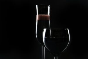 不眠症の原因としてアルコールが与える影響とは？