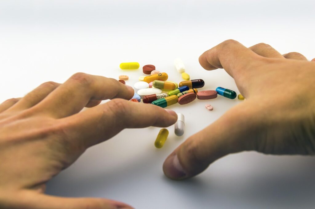 日本における薬物療法を用いた不眠解消の方法は？